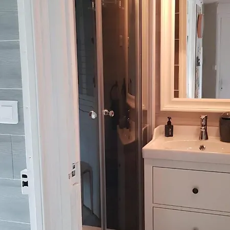 Chez Zivou Au Pied De La Apartament *