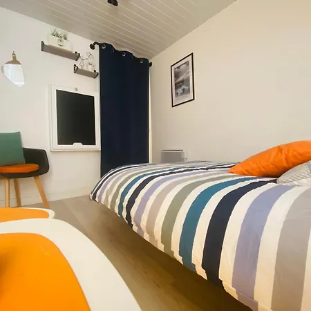 Chez Zivou Au Pied De La *